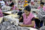Textile : accord pour contrôler les conditions de travail au Bangladesh Textile : accord pour contrôler les conditions de travail au Bangladesh